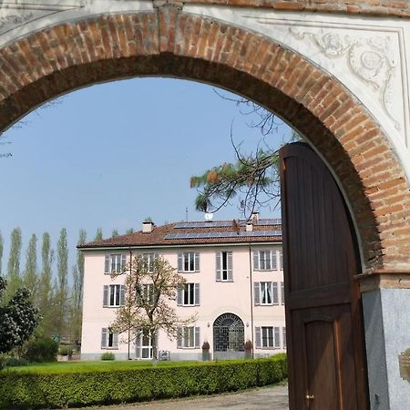 B&B La Cascina Grossa อาเลสซานเดรีย ภายนอก รูปภาพ