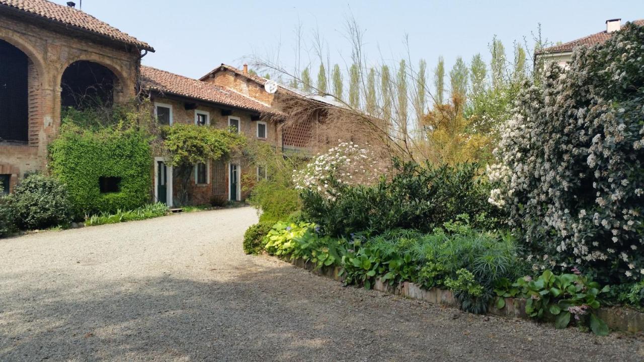 B&B La Cascina Grossa อาเลสซานเดรีย ภายนอก รูปภาพ